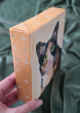 Load image into Gallery viewer, Calico cat - 6 x 6 original painting