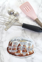 Load image into Gallery viewer, Kitchen refrigerator Magnet with internal temperature of baked goods. Bundt pound cake, cupcakes, quick bread, rich and lean breads. Magnet art by Elizabeth Alice Studio.