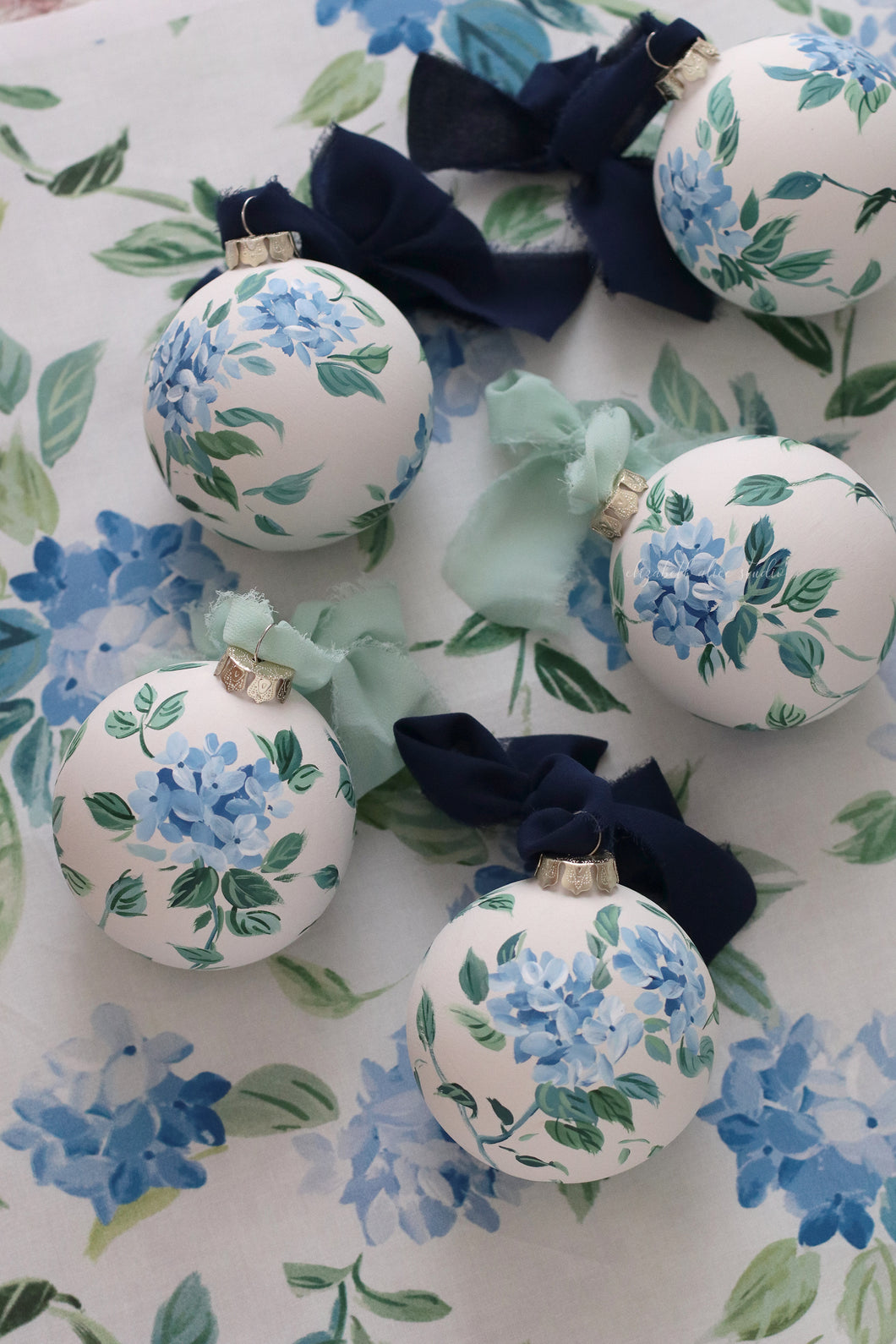 Blue hydrangea chinoiserie hand-painted ornament