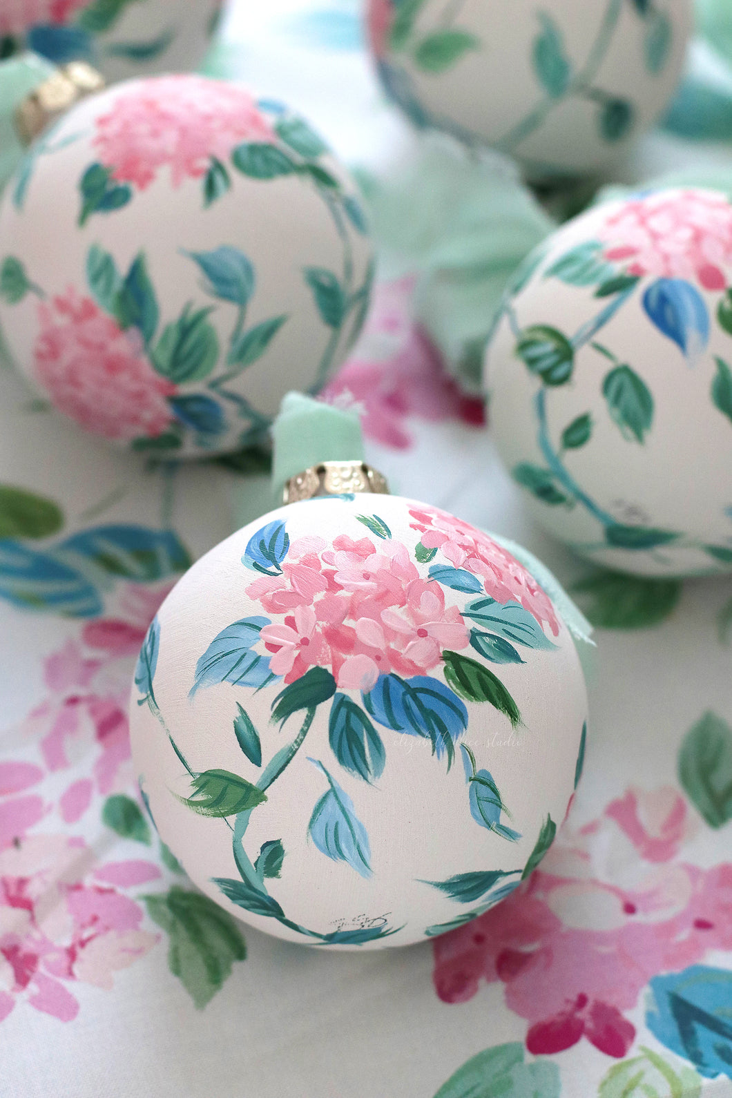 Pink hydrangea chinoiserie hand-painted ornament