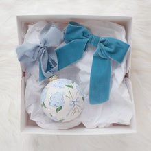 Load image into Gallery viewer, The Chic Gift Box

