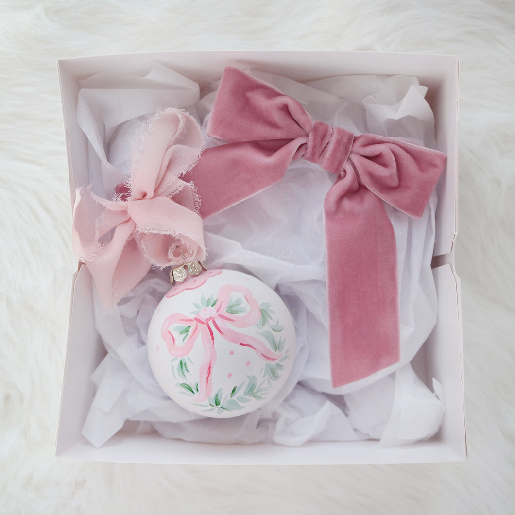 The Pink Bow Lover's Gift Box