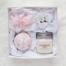 Load image into Gallery viewer, Berry Bloom Gift Box
