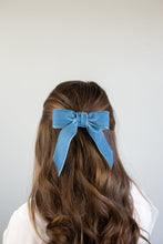 Load image into Gallery viewer, The Blue Bow Lover&#39;s Gift Box
