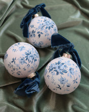 Load image into Gallery viewer, Blue vintage rose hand-painted ornament
