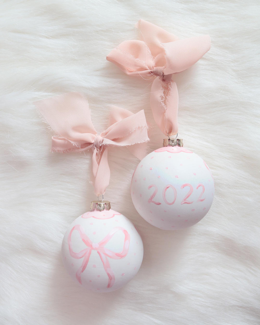 2022 Pink bow hand-painted ornament