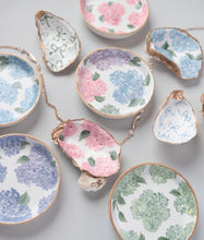 Load image into Gallery viewer, Hand-painted trinket dish: Purple hydrangea
