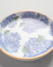 Load image into Gallery viewer, Hand-painted trinket dish: Purple hydrangea
